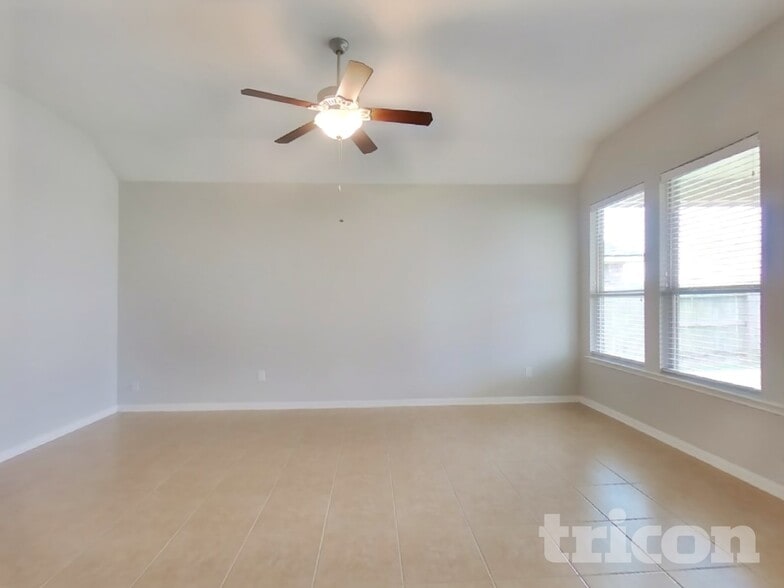 Building Photo - 410 Heatherton Hill Dr