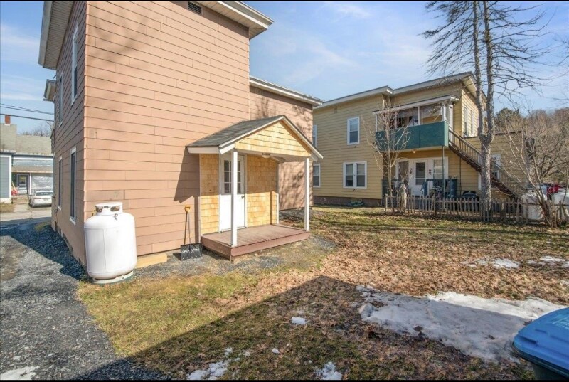 Building Photo - 7 Second St