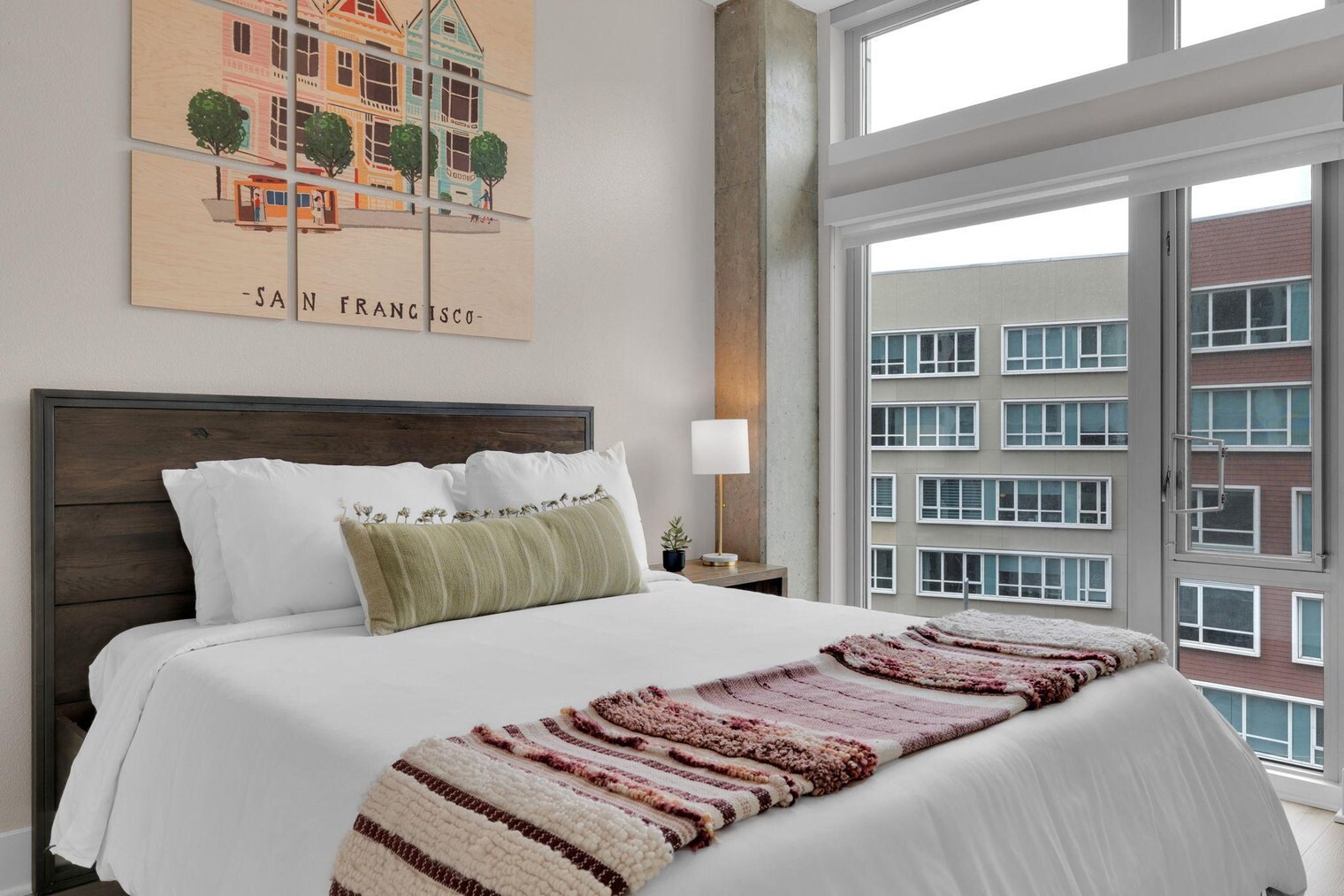 Building Photo - 185 Channel St