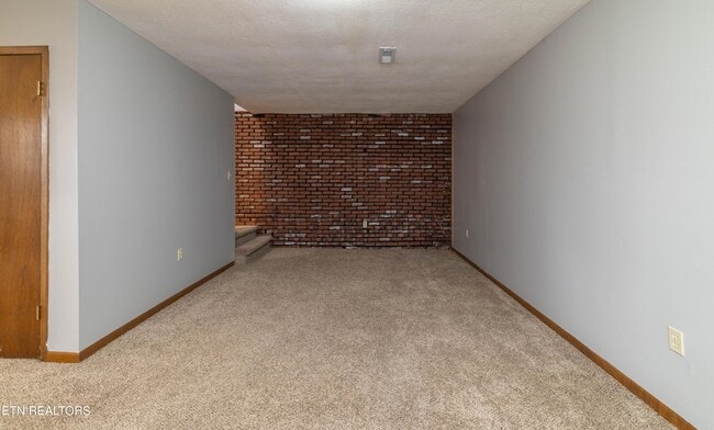 Building Photo - 1504 Marconi Dr