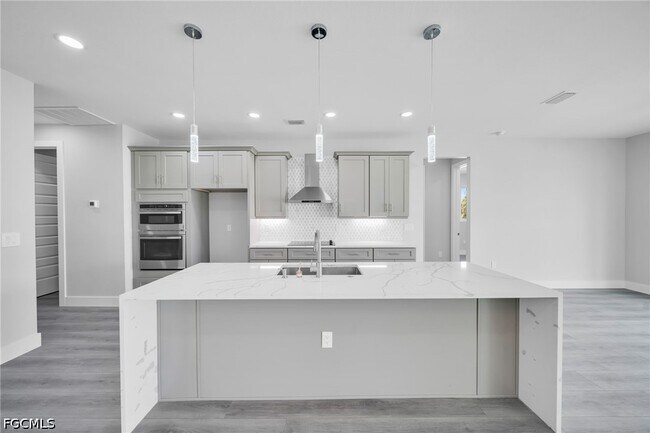 Building Photo - 3315 Andalusia Blvd