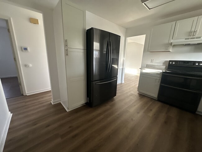 Building Photo - 60 Judson Rd