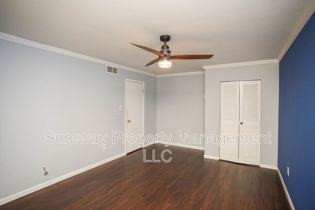Building Photo - 2116 Harbour Dr