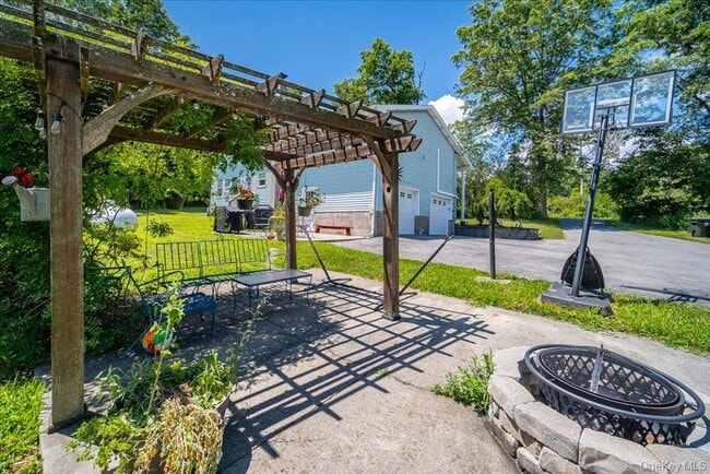 Building Photo - 480 Hulsetown Rd