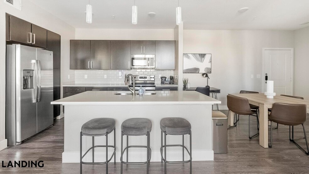 Building Photo - 729 Junction Dr