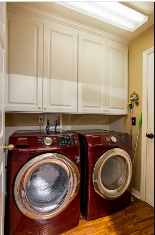 Building Photo - 2104 Heritage Crest Dr