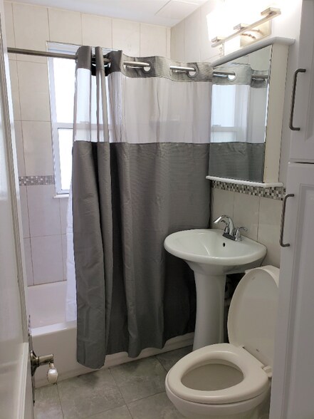 Building Photo - 15 New Hampshire Ave