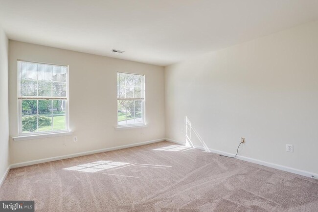 Building Photo - 9874 Foxhill Ct