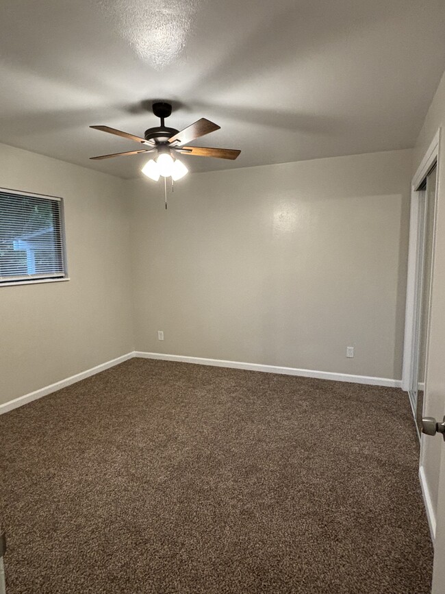 Bedroom - 240 Chestnut Ave