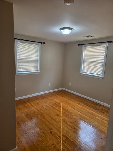 Bedroom 2 - 362 Forest St
