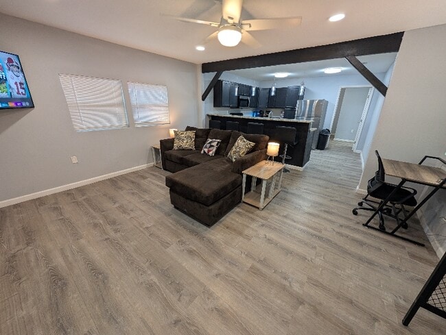 Building Photo - 508 N San Antonio St