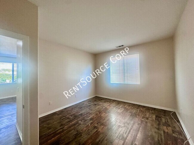Building Photo - 16339 Mountain Ln