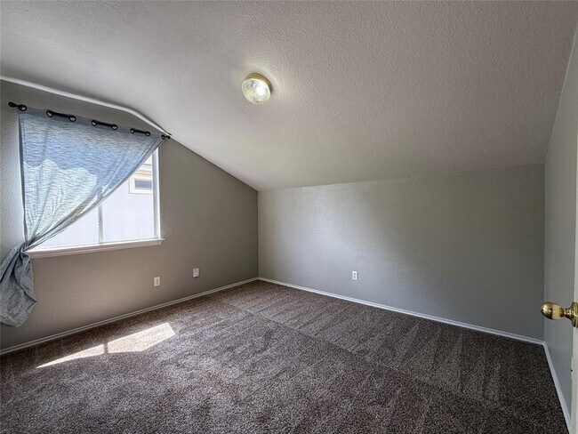 Building Photo - 2120 Jester Farms Rd