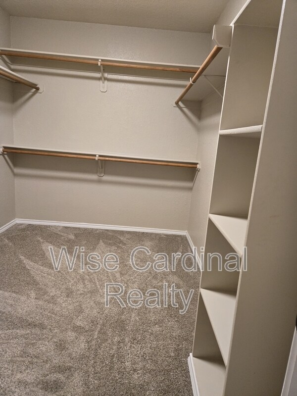 Building Photo - 4924 Harvard Dr