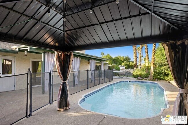 Building Photo - 45620 Mountain View Ave