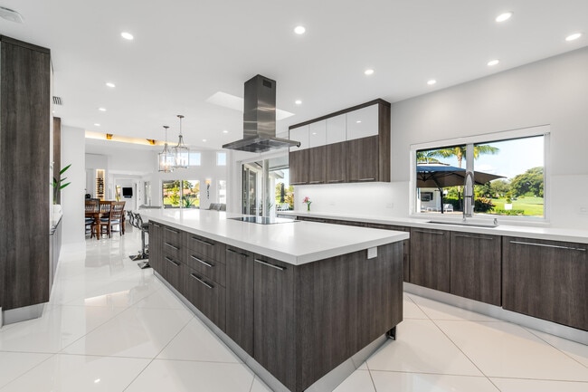 Building Photo - 3521 Glenwood Ct