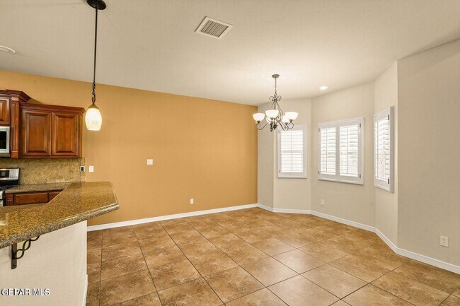 Building Photo - 14117 Rainbow Point Dr