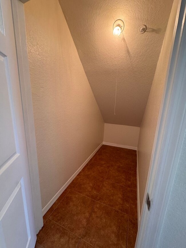 Building Photo - TWO BEDROOM CONDO IN GATED COMMUNITY