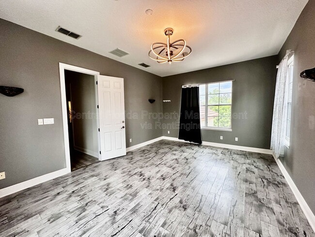 Building Photo - 5027 Keeneland Cir