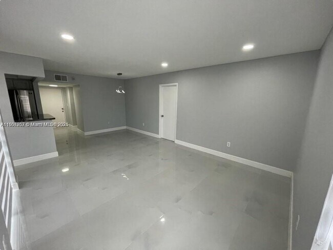 Building Photo - 17500 NW 68th Ave