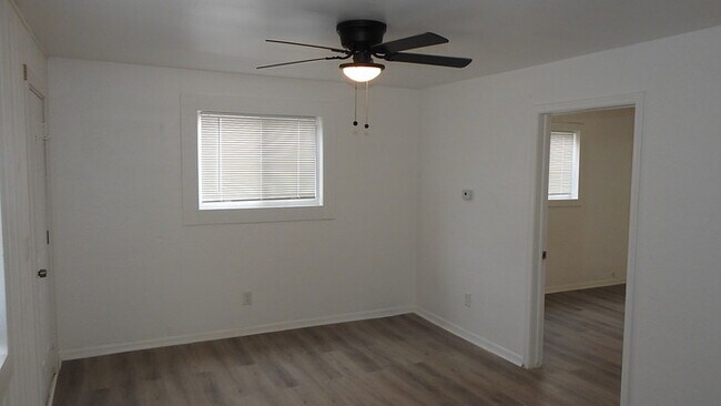 Building Photo - Cozy 1 bedroom and 1 bath Duplex located on Maier Dr in Belton