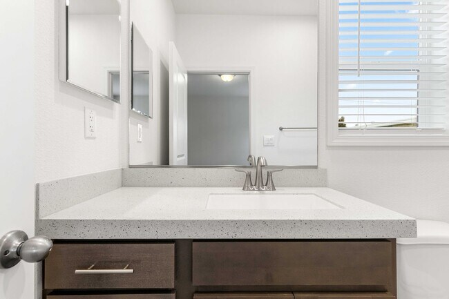 Building Photo - BRAND NEW HOME IN THE PLEASURE POINT AREA OF SANTA CRUZ. $3,750 Per Month