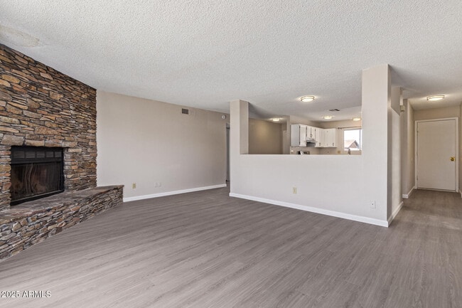 Building Photo - 7342 W Minnezona Ave