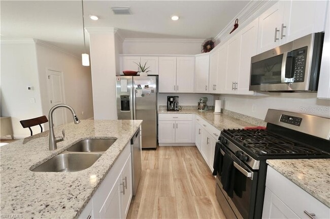 Building Photo - 17876 Woodland Ct