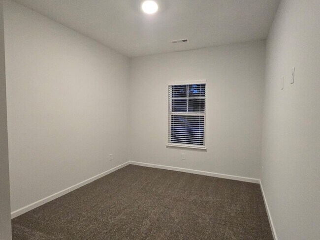 Building Photo - 229 Republic St