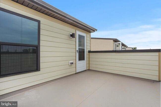 Building Photo - 4770 Towne Square Blvd