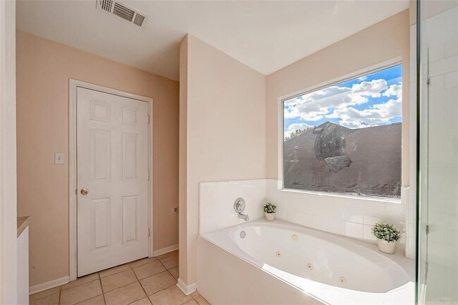 Building Photo - 20519 Westfield Estates Dr