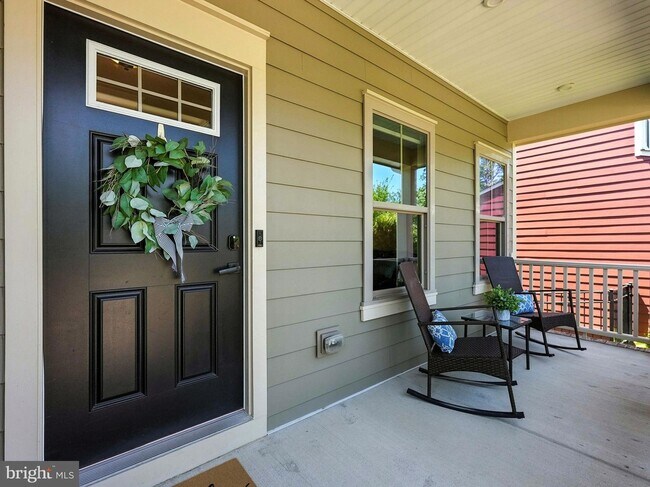 Building Photo - 2283 River Birch Rd