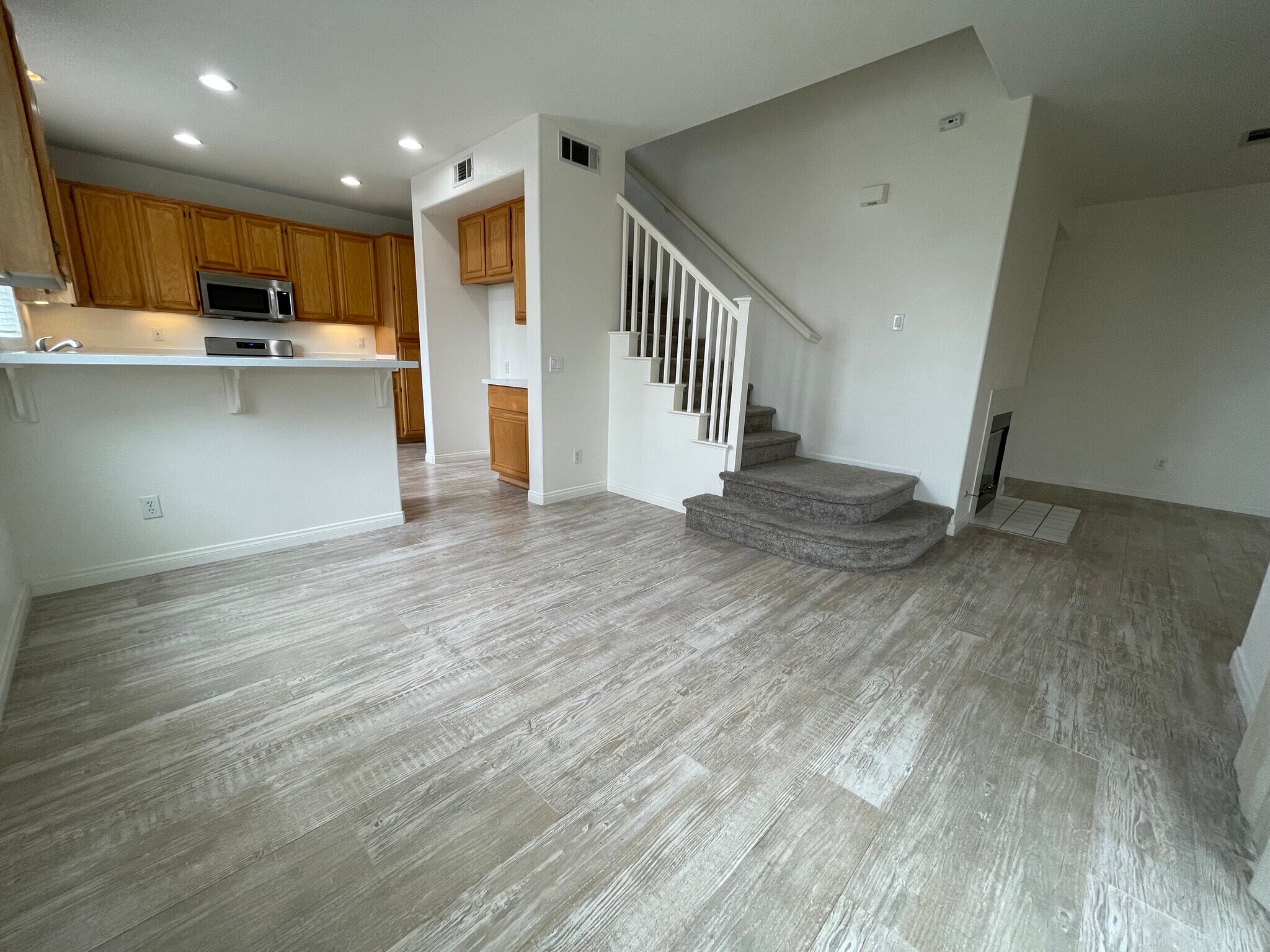 Building Photo - 2300 Jeans Ct