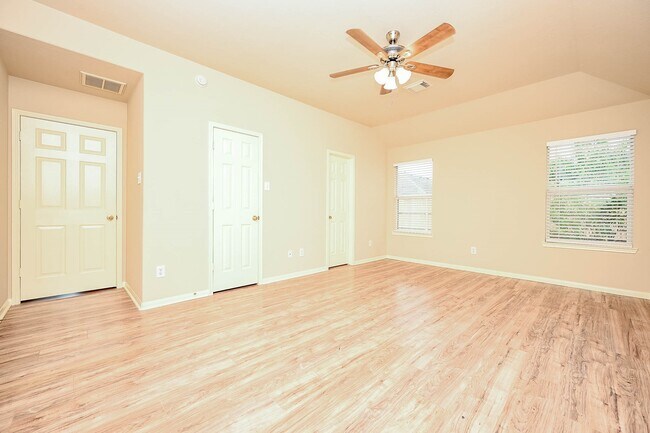 Building Photo - 18518 Shadow Line Ct