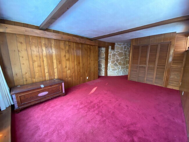 Building Photo - Historic Three Bedroom Home Available