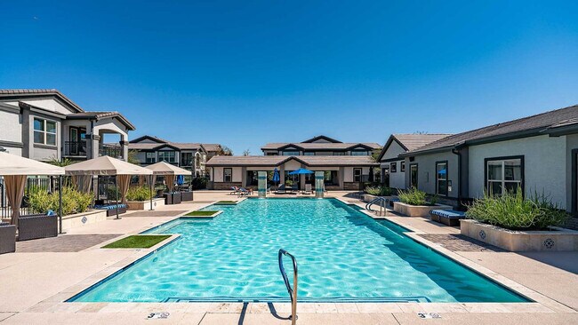 Building Photo - 23555 N Desert Peak Pkwy