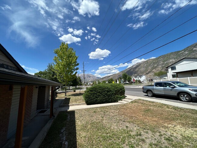 Building Photo - 2317 Timpview Dr