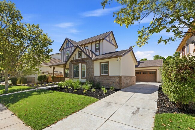Building Photo - 24 E Heritage Dr