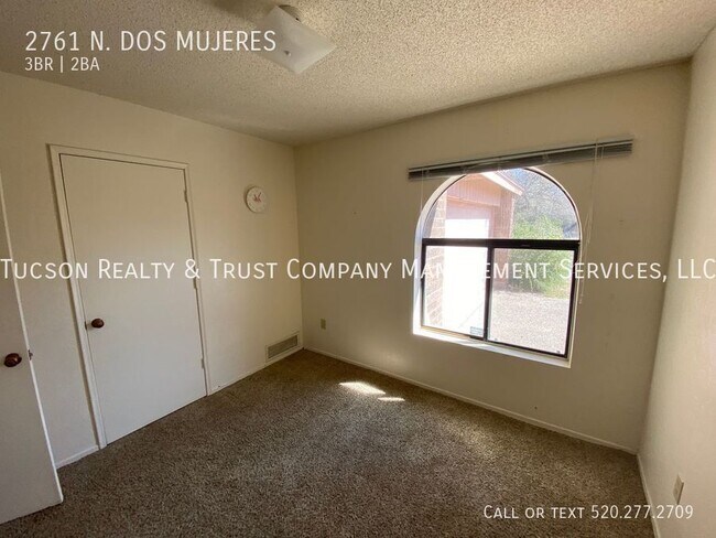 Building Photo - 2761 Dos Mujeres Ave