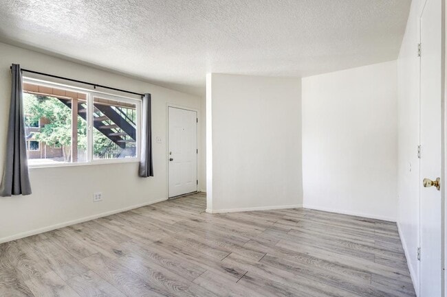 Building Photo - 13515 Copper Ave NE