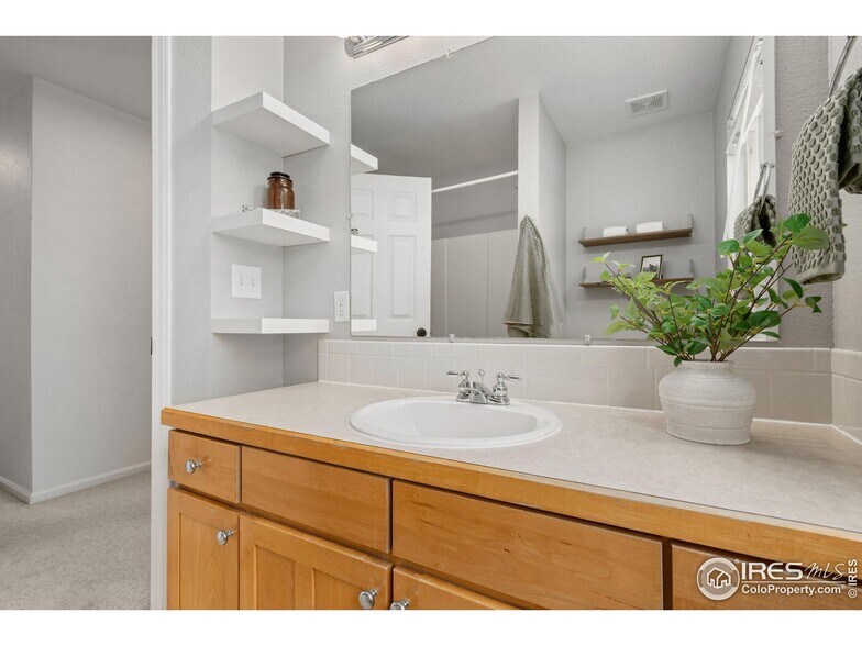 Building Photo - 2908 Des Moines Dr