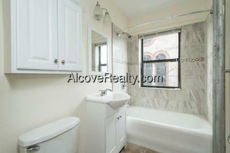 Building Photo - 123 Highland Ave