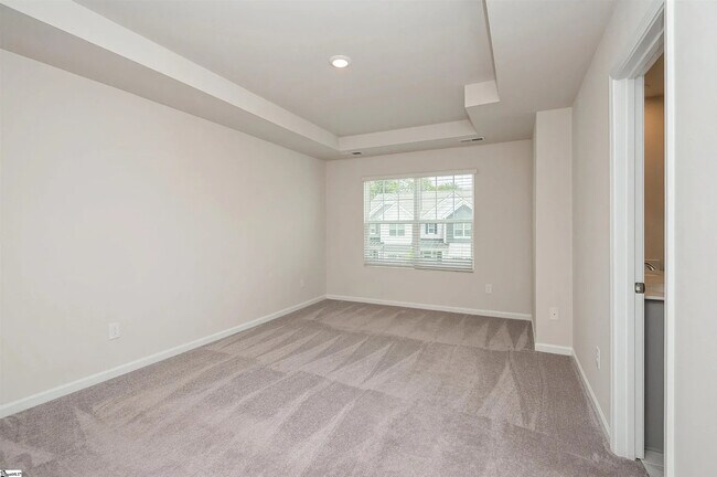 Building Photo - 305 Rodessa Ln