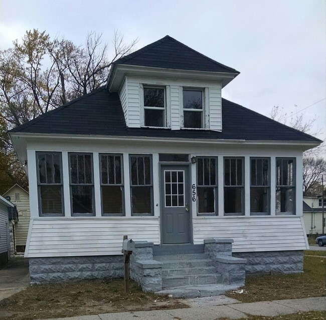 Building Photo - Very Nice! 2BR/1BA Home - Excellent Muskeg...