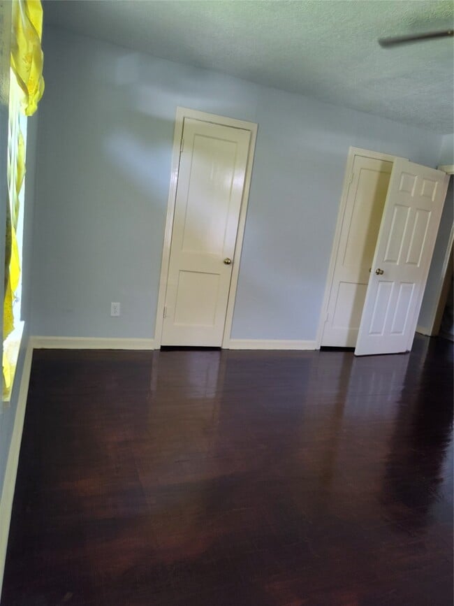 Building Photo - 4817 Maggie St