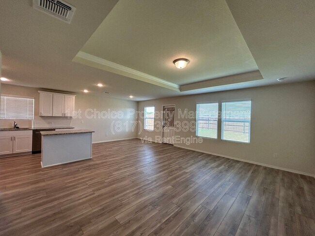 Building Photo - 4644 Benham Dr