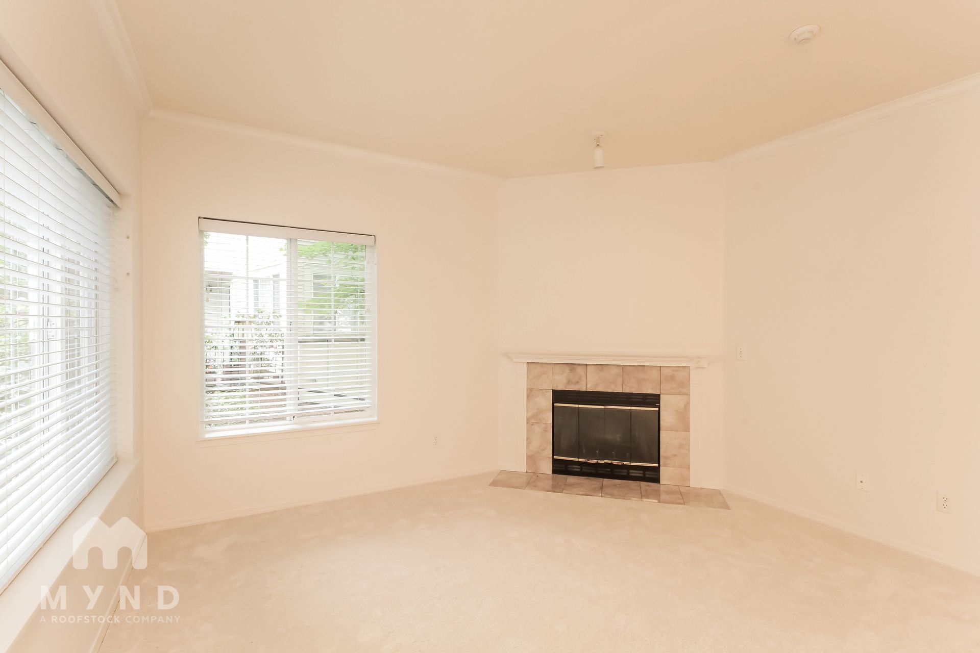 Building Photo - 10909 Avondale Rd NE
