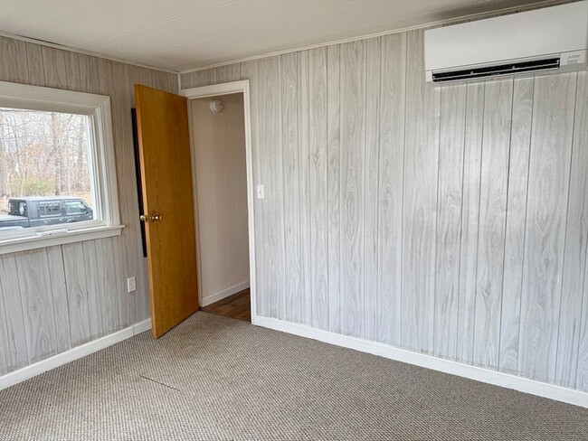 Building Photo - 12 Hayes St