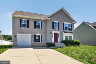 Building Photo - 21096 Lizson Ct