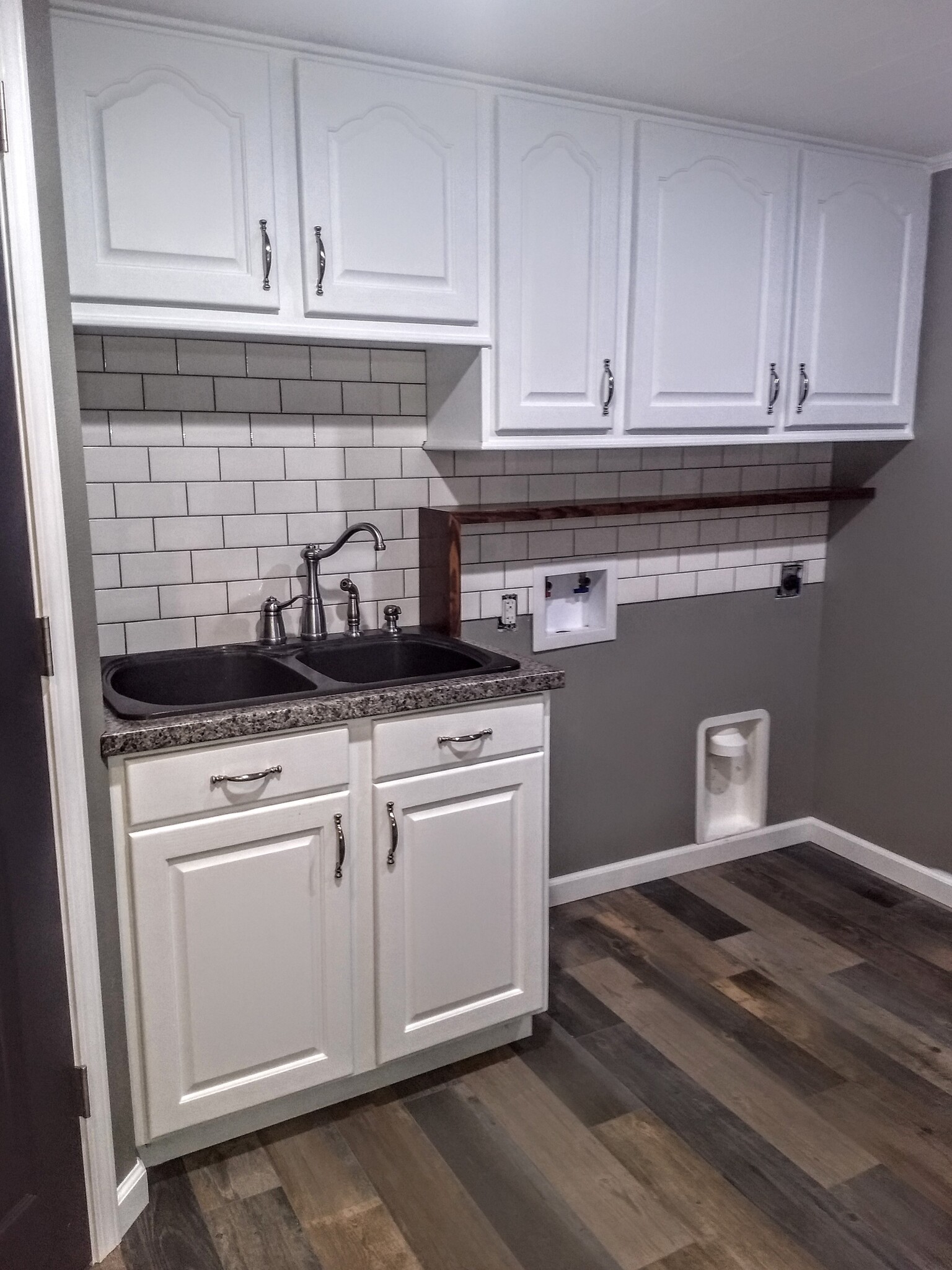 Laundry Room - 16351 Petro Dr